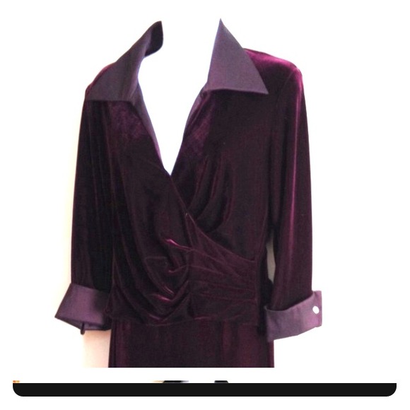 Neiman Marcus 2-piece Tadashi evening set.
