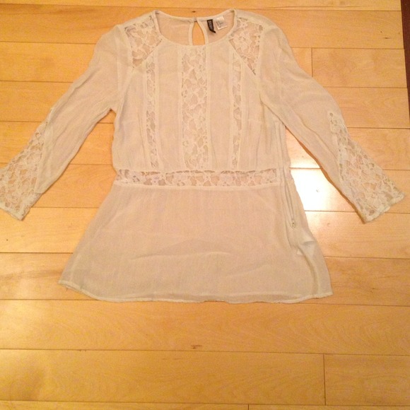 🚫BUNDLED🚫Lace peplum top - Picture 4 of 4