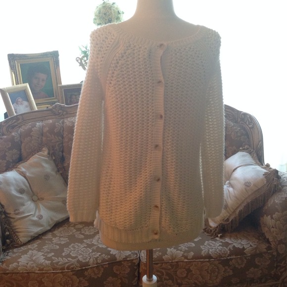 🚫BUNDLED🚫Zara button back cable knit sweater - Picture 2 of 4