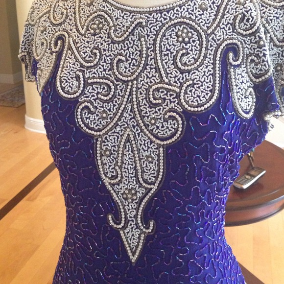 🚫BUNDLED🚫Stunning vintage cocktail dress - Picture 2 of 3