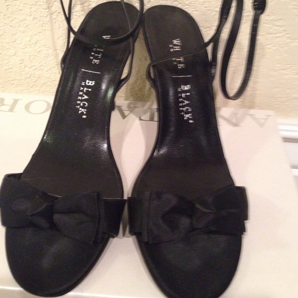 White House / Black Market strappy heels