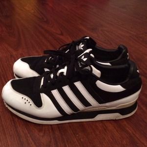SOLD SOLD MENS ADIDAS SIZE 13