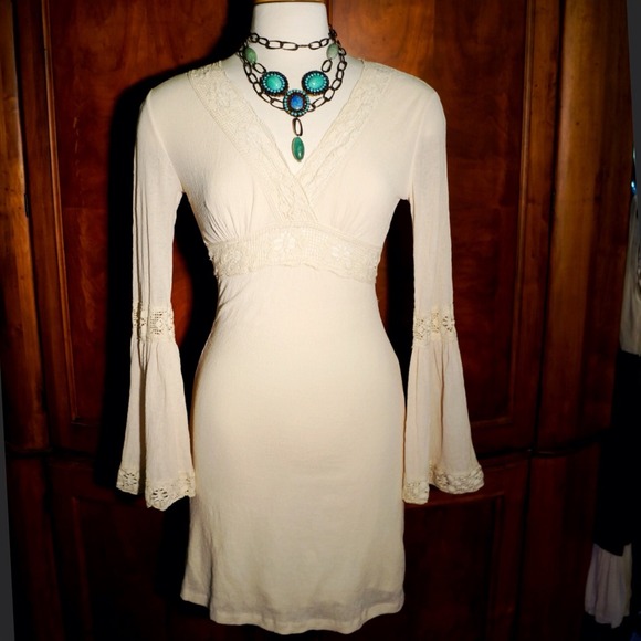 Arden B Dresses & Skirts - Gorgeous Arden B Dress!