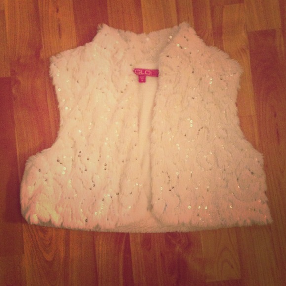 ⏳Cream Faux Fur Vest