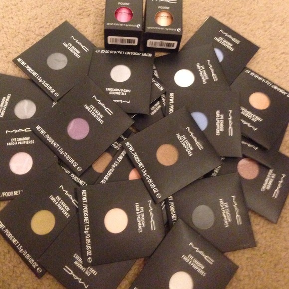Eye shadow & pigments