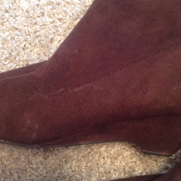 Boots - Picture 2 of 3