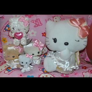 Hello kitty bears