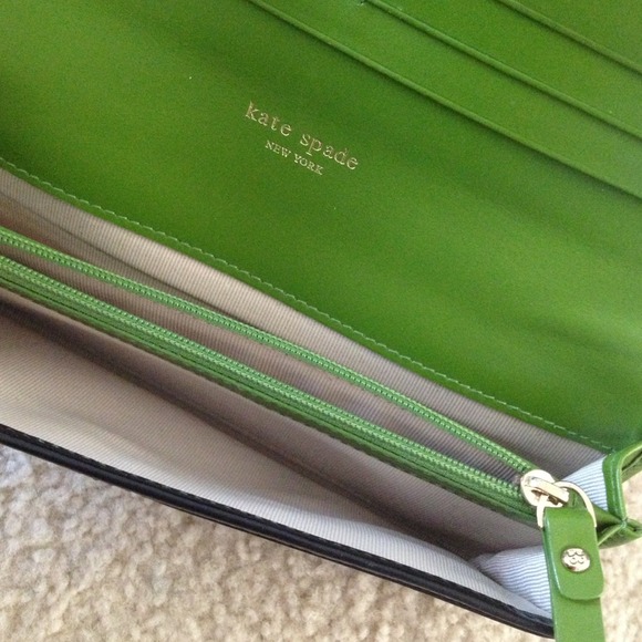 Kate Spade Black Wallet - Picture 3 of 4