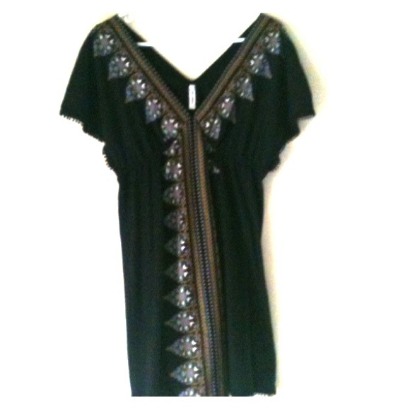 Bundle for @bostoncloset Free peop drs/perfum top