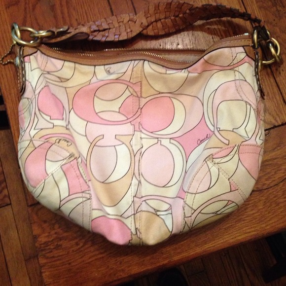 Sold - Picture 1 of 3