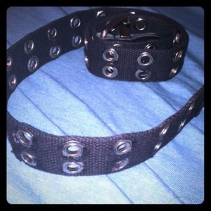 Double studded hole belt
