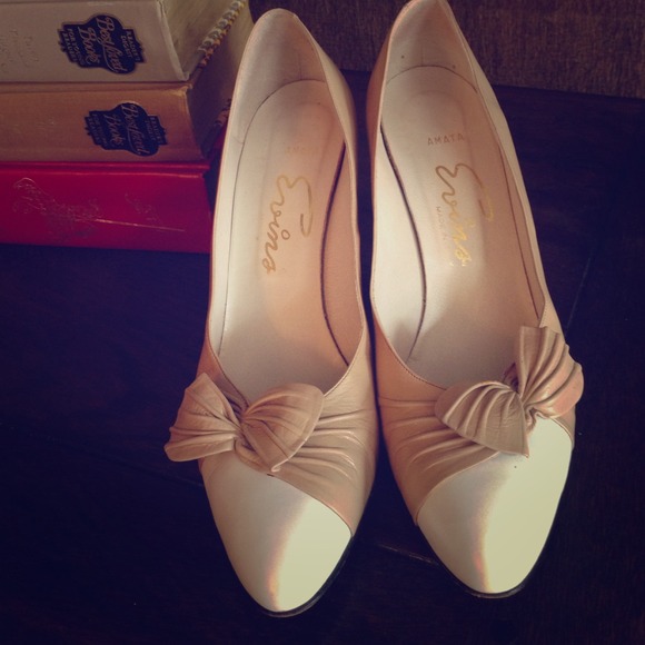evins Shoes - Vintage Evins "Amata" Pump Tan/Cream Sz. 7.5