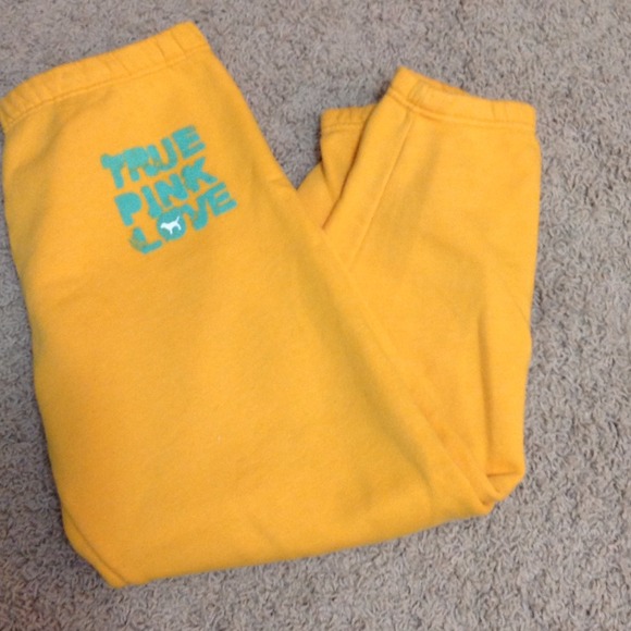 🚫SOLD IN BUNDLE🚫PINK VS sweatpants - Picture 3 of 3