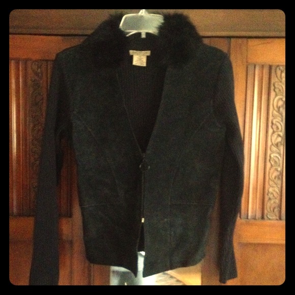 REDUCED! escapade petite $25.00