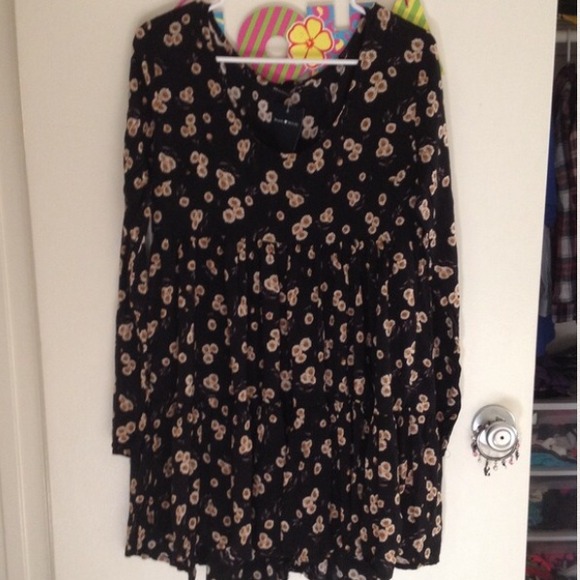 🌸SOLD🌸Sunflower Dress - Picture 2 of 2