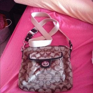 Coach side bag. Like new  authentic !