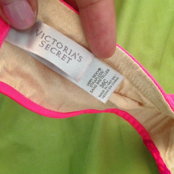 VS strapless bra!! 36C - Picture 3 of 3