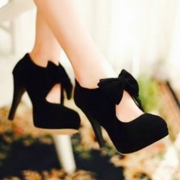 Shoes! - Picture 2 of 4