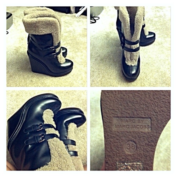 Marc Jacobs Winter Wedges! FLASH Sale!