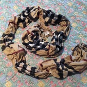 Cream Burberry-esque scarf
