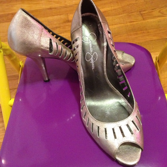 Silver Jessica Simpson Pumps