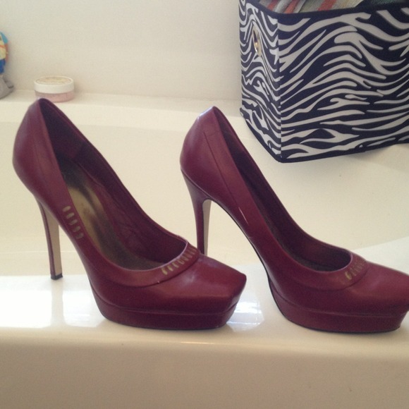 REDUCED!!! Pumps!