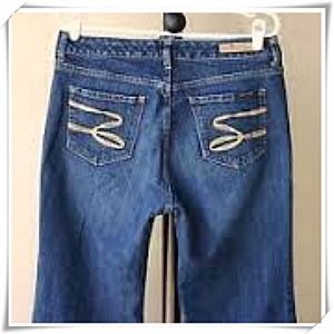 SEVEN DARK DENIM FLARE JEANS