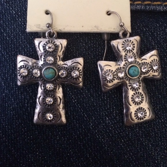 NEW NEVER WORN CROSS EARRINGS - Picture 1 of 1