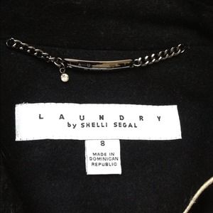 Laundry Coat