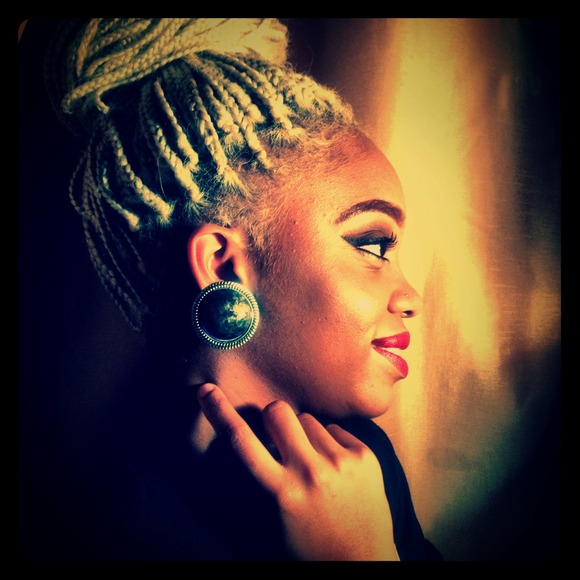 "Black Marble" clip on Earrings - Picture 1 of 3