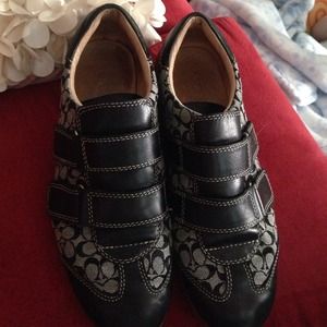 Women's Susanna logo COACH shoes size 8