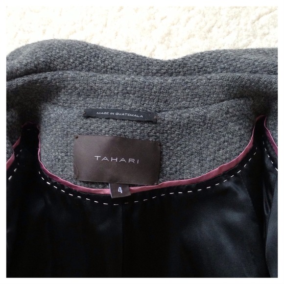 TAHARI out wear -short
