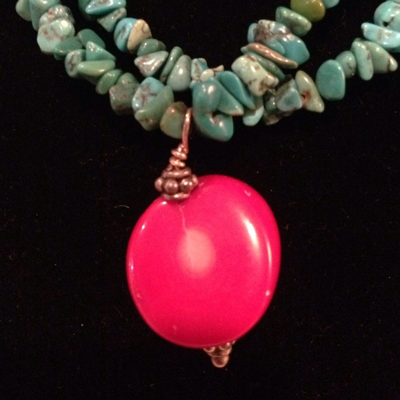 Necklace - Picture 2 of 3