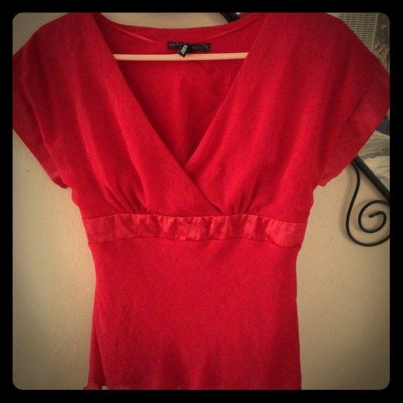 H&M red chiffon top/ blouse