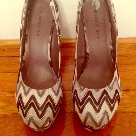 Madden Girl  pumps