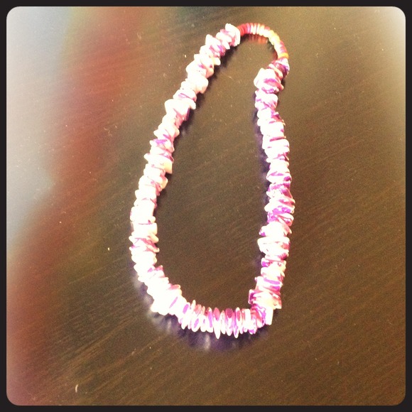 Necklace - Picture 1 of 2