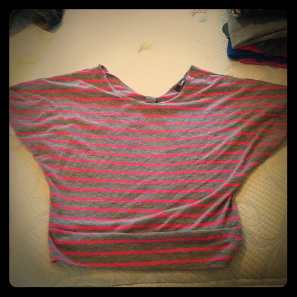 🎈REDUCED🎈Cropped striped shirt