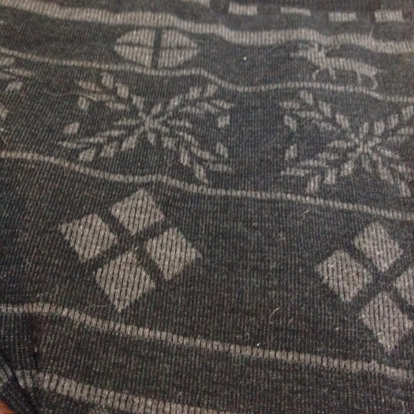 ❌Sold❌ Patterned leggings! - Picture 2 of 3