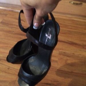 Seven for all Mankind open toe wedges