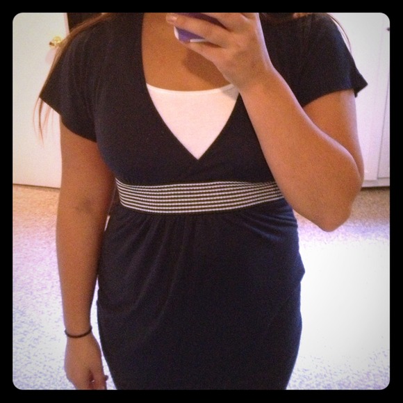 Navy blue top with white stitched waist!