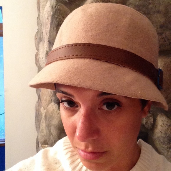 Great hat for Fall and winter. - Picture 2 of 3