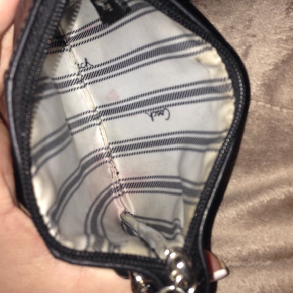 Sold - Picture 3 of 3