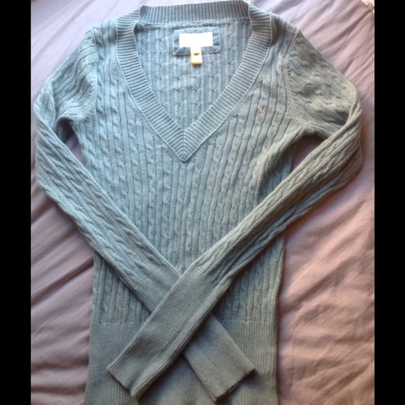 American Eagle Small Sweater