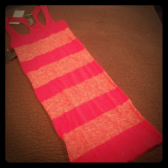 ❌SOLD❌ Red + Gold bebe Dress