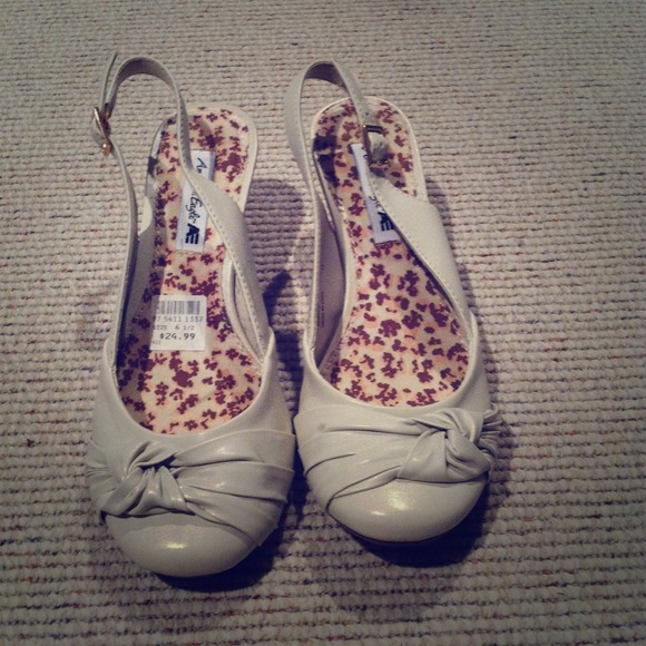 Cream Wedges!