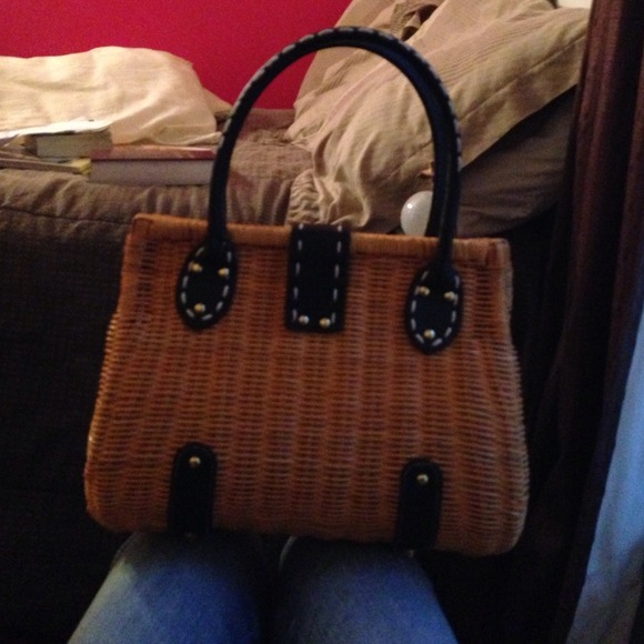Handbag - Picture 2 of 4
