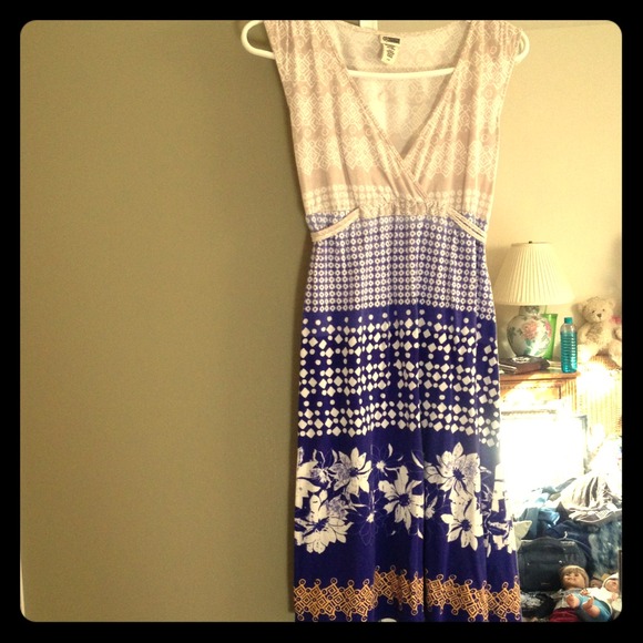 Comfy tie in back dress
