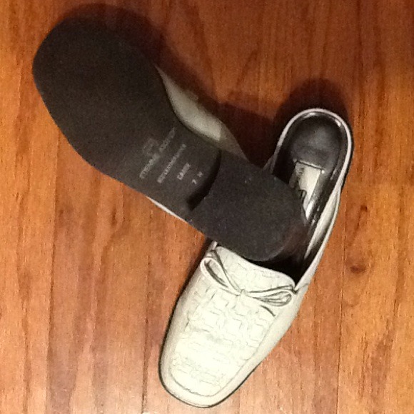 etienne aigner mules