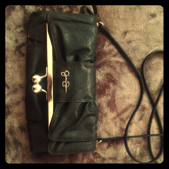 Jessica Simpson cross body