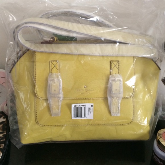 🎀🎉HOST PICK🎉✨! Kate spade purse - Picture 4 of 4